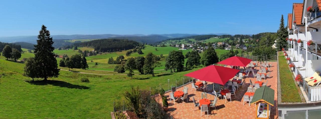 JUFA Hotel Schwarzwald Lenzkirch Exterior foto