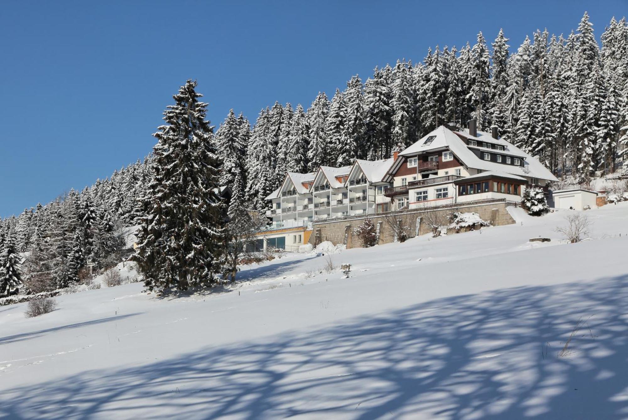 JUFA Hotel Schwarzwald Lenzkirch Exterior foto